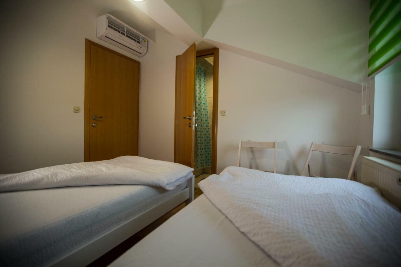 Cilin Cemer Grubine エクステリア 写真