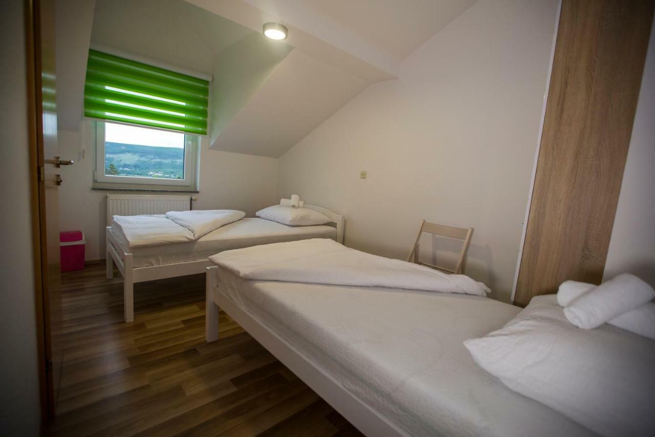 Cilin Cemer Grubine エクステリア 写真